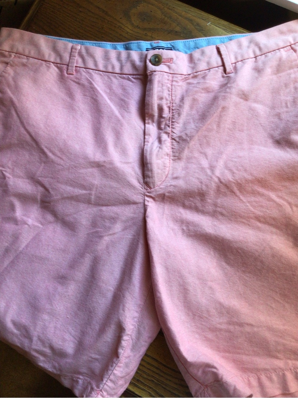 Izod Men’s Light Pink Cotton Cargo Shorts